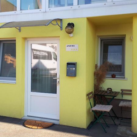 Helena Apartment Trzin Bagian luar foto